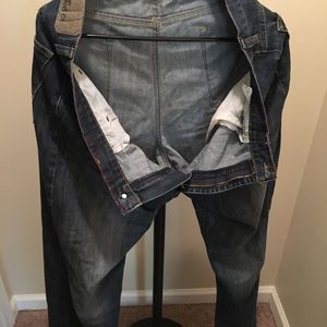 Men’s Wrangler relaxed boot cut